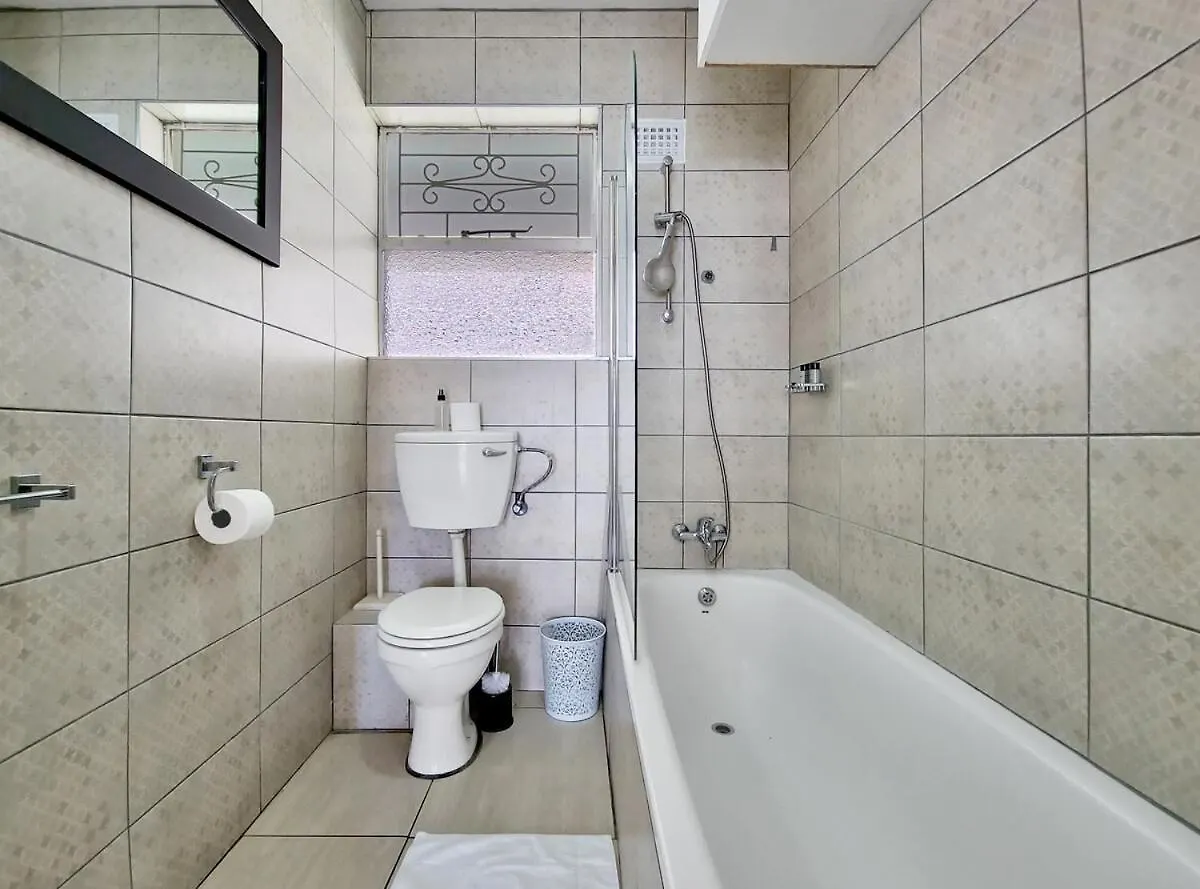Apartamento Central, Secure, Good Wifi- With Parking Ciudad del Cabo