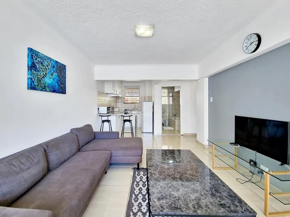 Apartamento Central, Secure, Good Wifi- With Parking Ciudad del Cabo